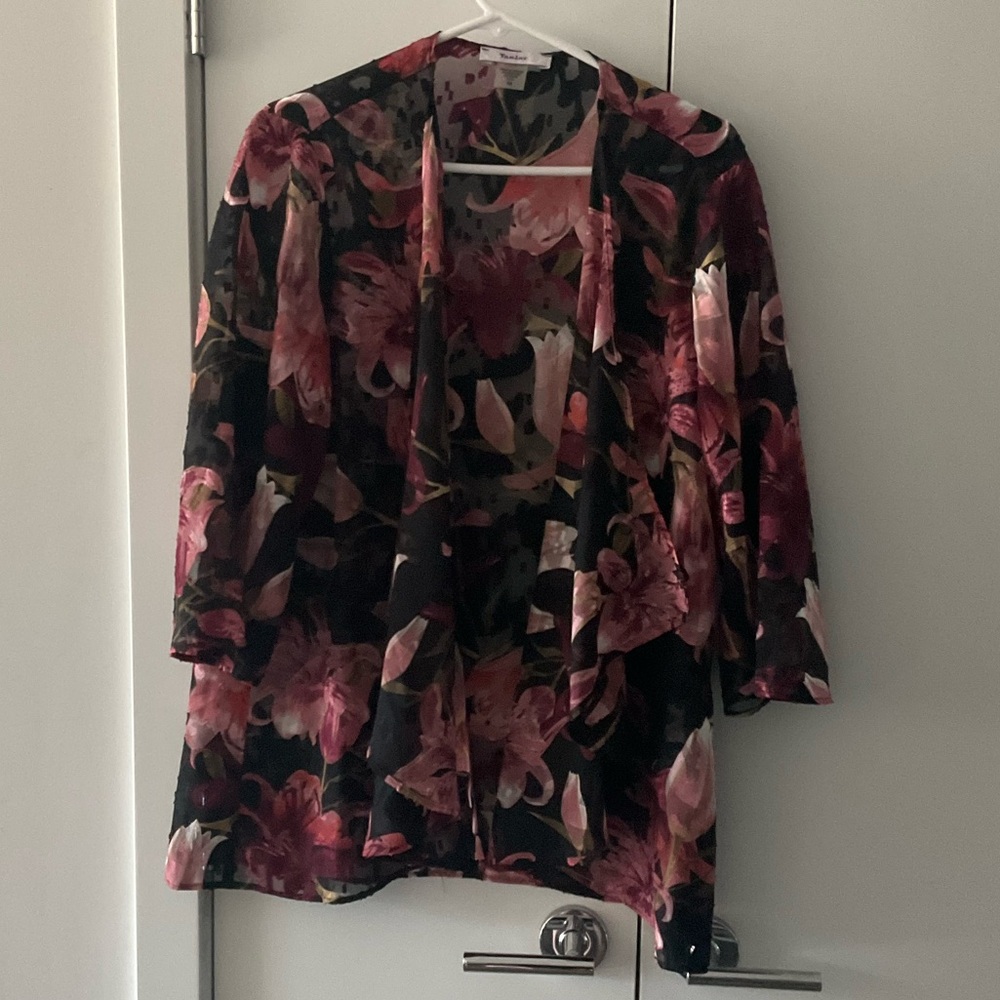 TanJay Floral Cardigan/Robe